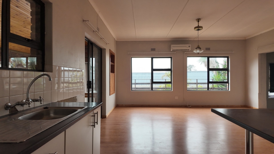 2 Bedroom Property for Sale in Stilbaai Wes Western Cape